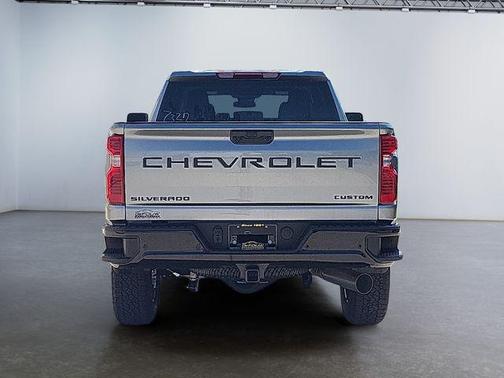 2025 Chevrolet Silverado 2500 Custom