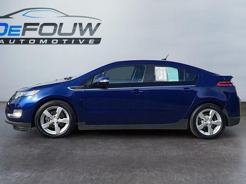2012 Chevrolet Volt Base