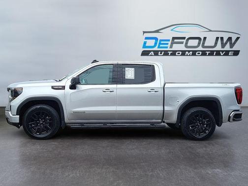 2022 GMC Sierra 1500 Elevation