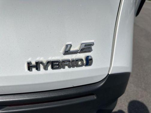 2022 Toyota Sienna LE