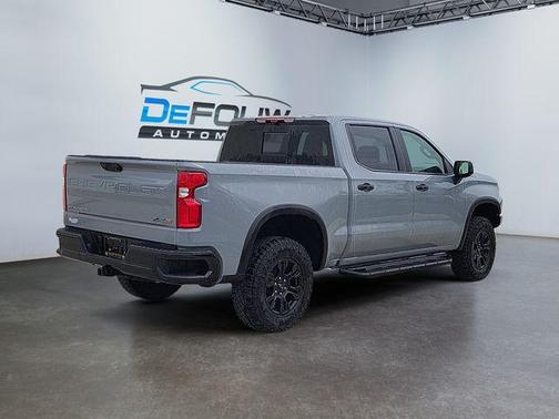 2025 Chevrolet Silverado 1500 ZR2