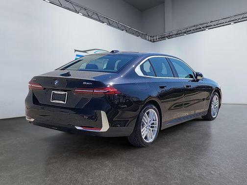 2024 BMW 530 i xDrive