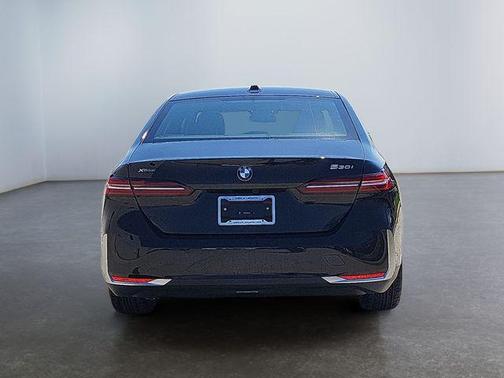 2024 BMW 530 i xDrive