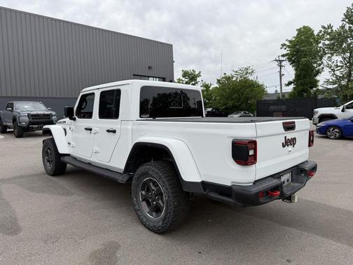 Bright White Clearcoat 2022 Jeep Gladiator Rubicon