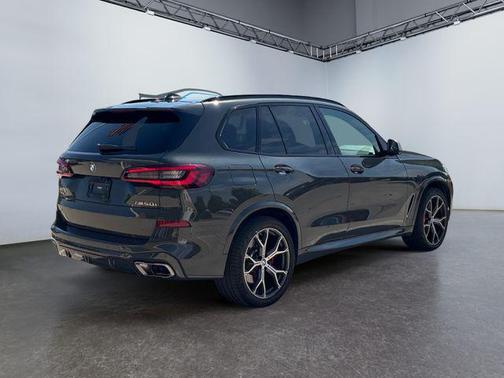 2023 BMW X5 M50i