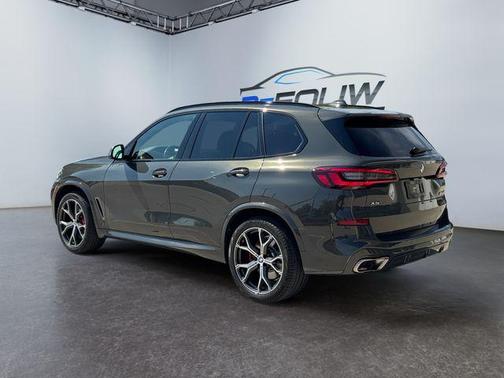 2023 BMW X5 M50i