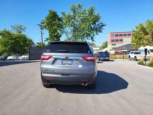 2020 Chevrolet Traverse LT Cloth