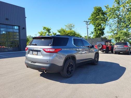 2020 Chevrolet Traverse LT Cloth