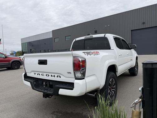 Super White 2020 Toyota Tacoma TRD Sport