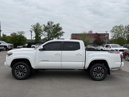 Super White 2020 Toyota Tacoma TRD Sport