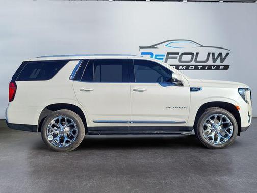 2023 GMC Yukon SLT