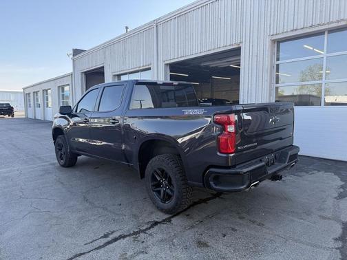 Dark Ash Metallic 2024 Chevrolet Silverado 1500 LT Trail Boss