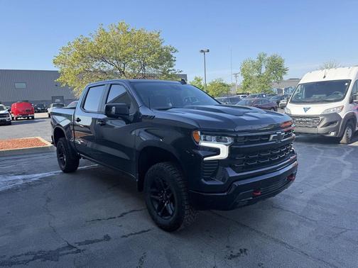 Dark Ash Metallic 2024 Chevrolet Silverado 1500 LT Trail Boss