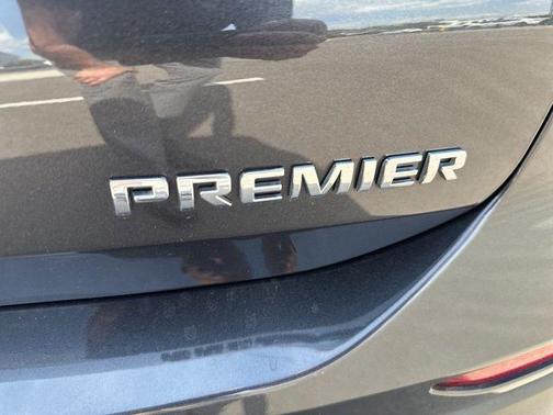 2022 Chevrolet Equinox Premier w/1LZ