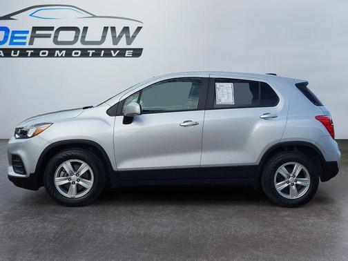2022 Chevrolet Trax LS