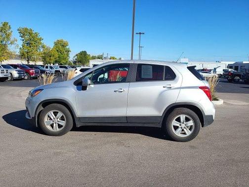 2022 Chevrolet Trax LS
