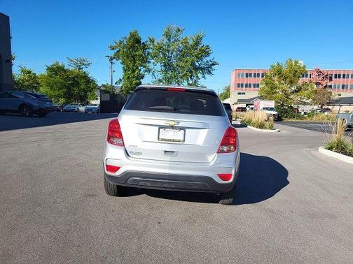 2022 Chevrolet Trax LS