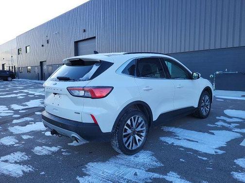 2022 Ford Escape Titanium