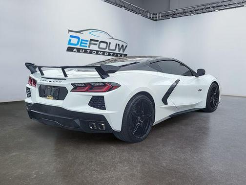 2023 Chevrolet Corvette Stingray w/2LT