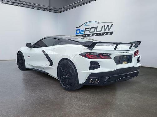 2023 Chevrolet Corvette Stingray w/2LT