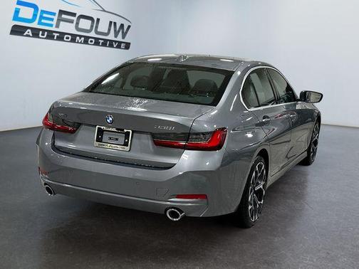 2025 BMW 330 i xDrive