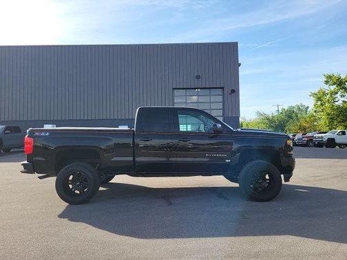 2017 Chevrolet Silverado 1500 2LT