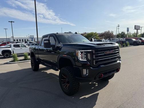 Onyx Black 2021 GMC Sierra 2500 AT4