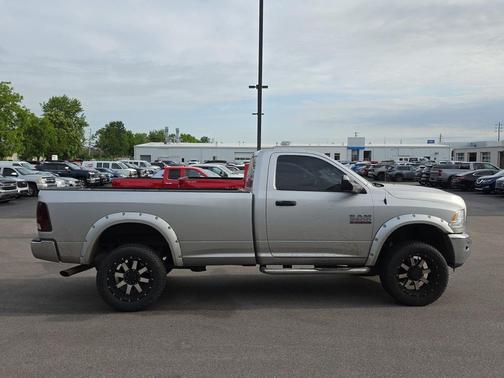 Bright Silver Metallic Clearcoat 2016 RAM 2500 Tradesman