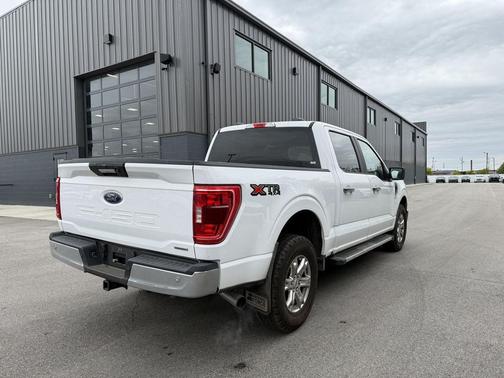 Oxford White 2021 Ford F-150 XLT