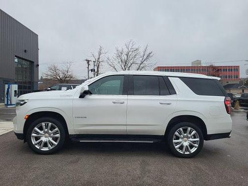 2022 Chevrolet Tahoe 4WD High Country