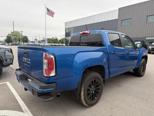 Dynamic Blue Metallic 2022 GMC Canyon Elevation