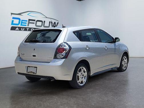 2009 Pontiac Vibe Base