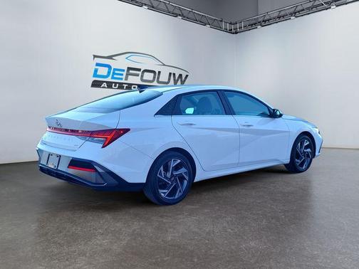 2025 Hyundai ELANTRA HEV Limited