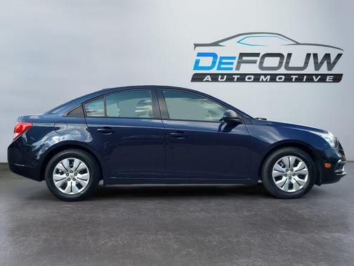2015 Chevrolet Cruze LS