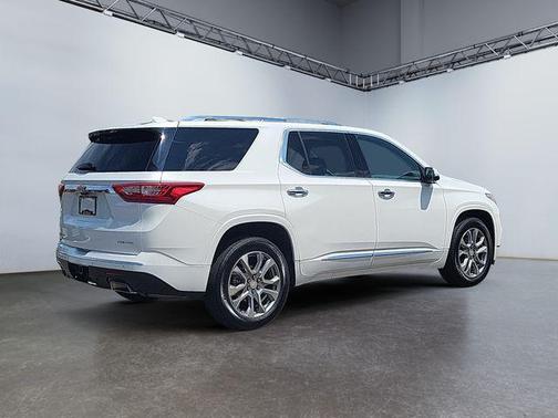 2021 Chevrolet Traverse Premier