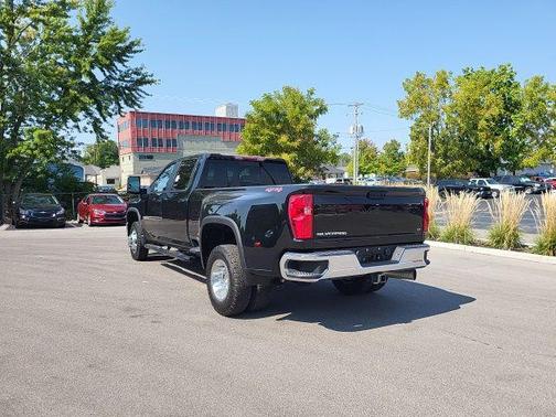 2024 Chevrolet Silverado 3500 LT