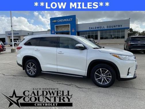 Photo 1 of 31 of 2018 Toyota Highlander XLE