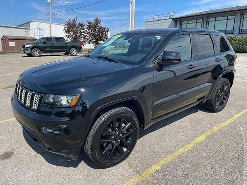 2021 Jeep Grand Cherokee Laredo