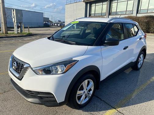 2019 Nissan Kicks S