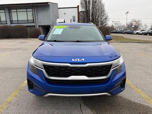 2023 Kia Seltos S