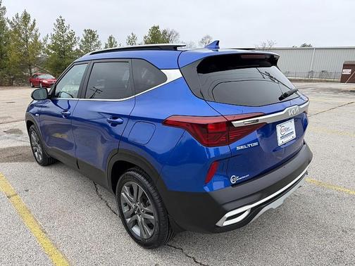 2023 Kia Seltos S
