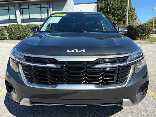 2024 Kia Seltos EX