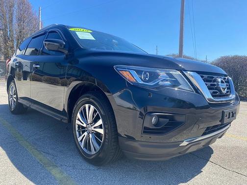 2019 Nissan Pathfinder SL