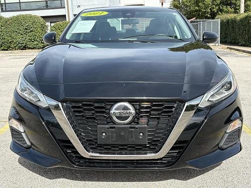 2021 Nissan Altima 2.5 SR
