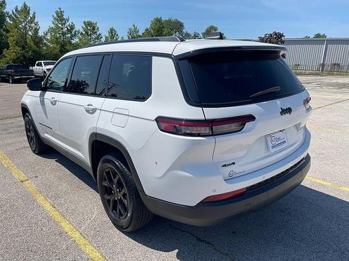 2024 Jeep Grand Cherokee L Laredo