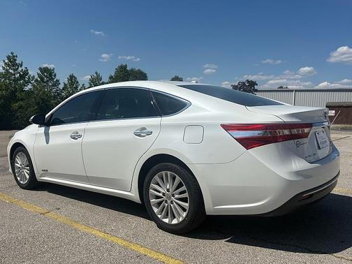 2013 Toyota Avalon Hybrid XLE Touring