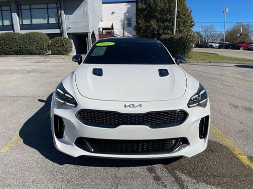 2022 Kia Stinger GT1