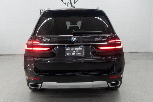 2025 BMW X7 xDrive40i