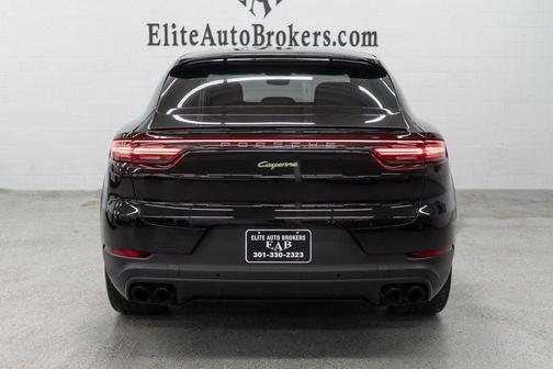 Chromite Black Metallic 2023 Porsche Cayenne Platinum Edition