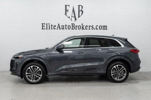 Tambora Gray Metallic 2025 Audi Q5 Premium Plus TFSI quattro S tronic